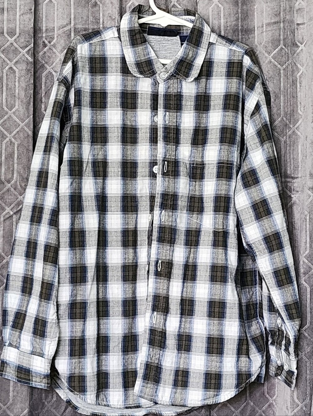Faded Glory Navy and Gray Plaid Button-Up